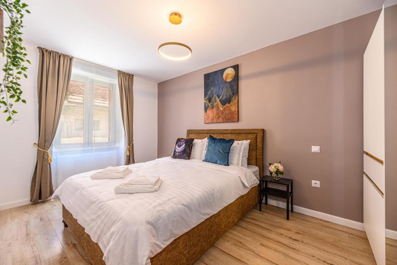Schei Gate Apartment Brasov Luaran gambar